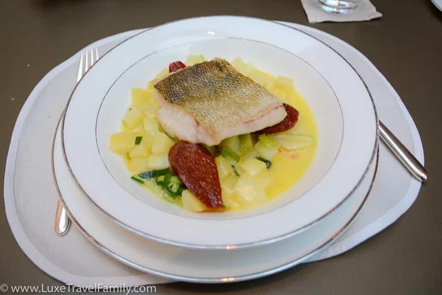 Park-Hyatt-Zurich-pikeperch-potato-ragout-mood-food