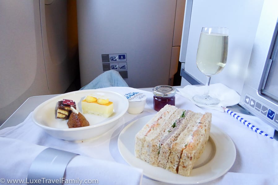 Afternoon tea British Airways Club World 777