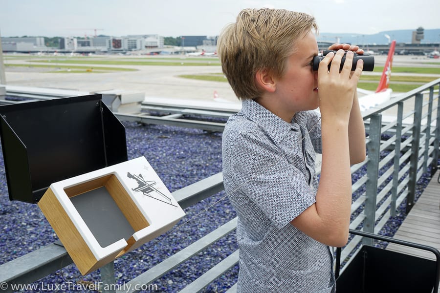 Plane spotting SWISS First Lounge E Zurich