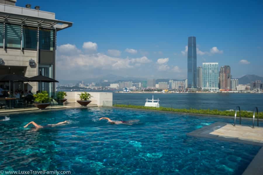 How to deal with jet lag swim