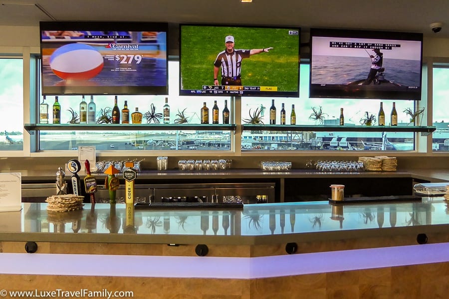 New Alaska Airlines Lounge SEATAC