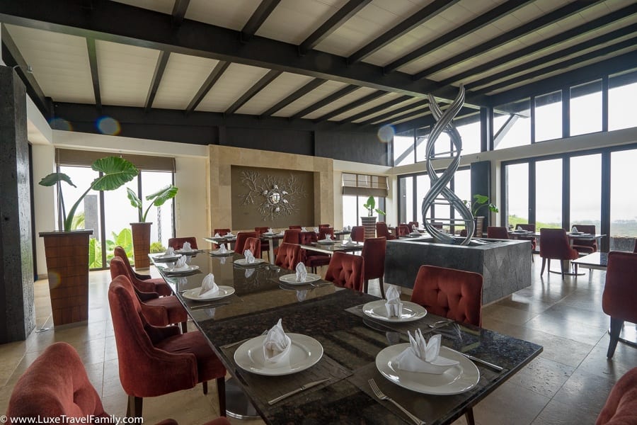 EVOLUTION-Pikaia-Lodge-Review-Luxury-land-based-Galapagos